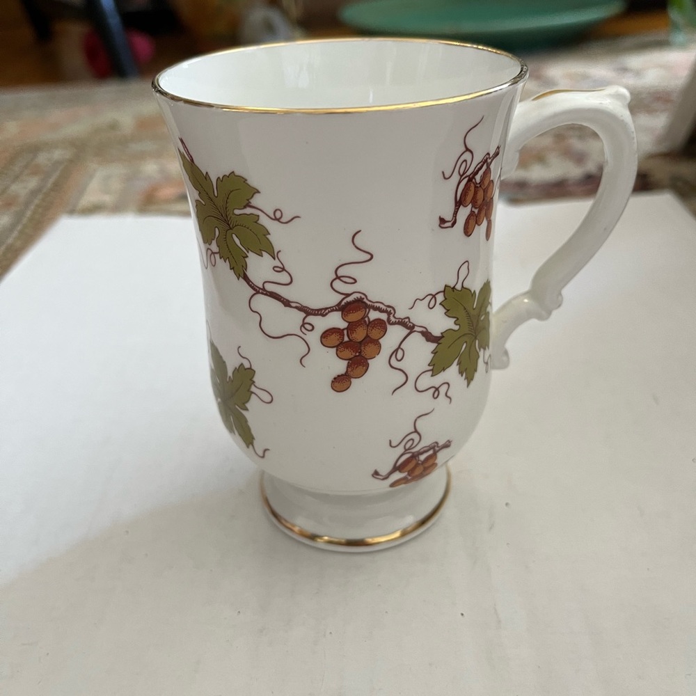 Vintage Royal Victoria Fine Bone China tea cup